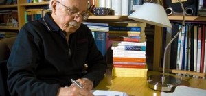 Edebiyatımızın Ünlü İsmi Aramızdan Ayrıldı