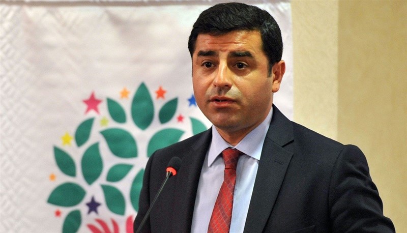 Demirtaş'a Çifte Soruşturma
