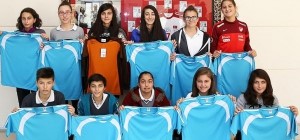 Ataşehir'de Okullara Spor Malzemesi
