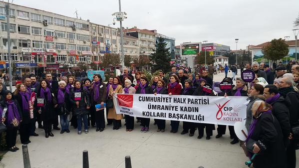 CHP Ümraniye Kadın Kolları 8 Mart Etkinliği Düzenledi