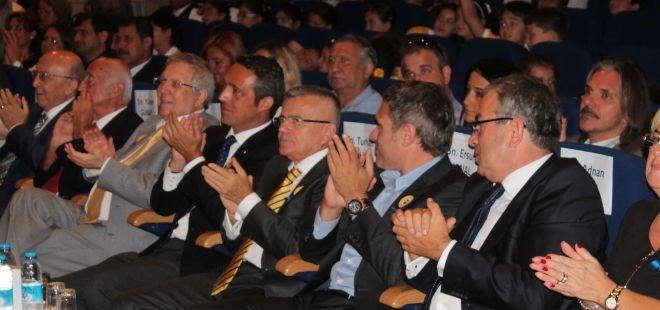 Doktor Adayları Maltepe Meydanı'nda Sağlık Taraması Yaptı