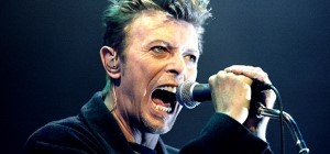 David Bowie Öldü