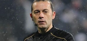 Beşiktaş Cüneyt Çakır'la Başlıyor