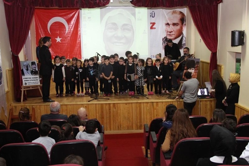 Zübeyde Hanım Anıldı