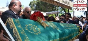 Zeki Alasya  uğurlanıyor