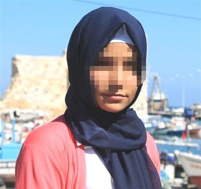 Emekli Öğretmenden Başörtülü Öğrenciye Hakaret