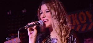 Sesiyle Sahnelerin Aranılan İsmi Oldu