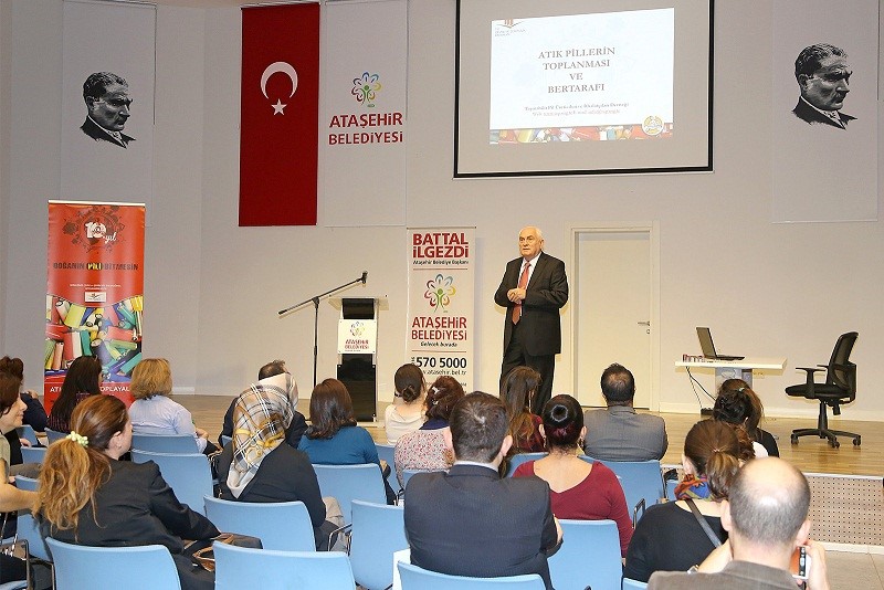 Ataşehirli Öğretmenlere 'Atık pillerin toplanması ve bertarafı' Eğitimi Verildi