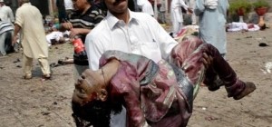 Pakistan'da kiliseye saldırı