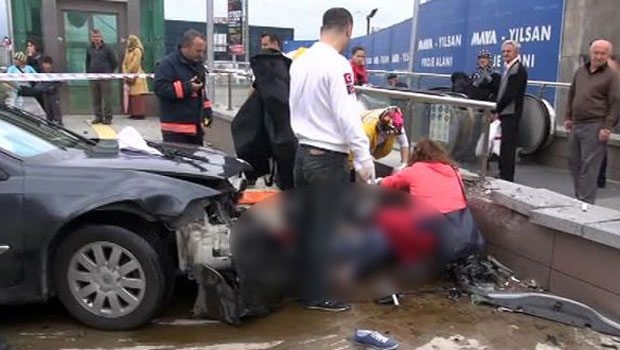 Metro İstasyonunda Kaza: 1 ölü, 3 yaralı