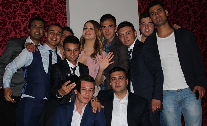 DURDURANA AŞK OLSUN