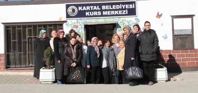 Enrico Macias Büyülü Sesiyle Hayranlarını Etkiledi