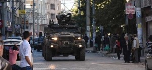 Polis Aracına Bombalı Saldırı
