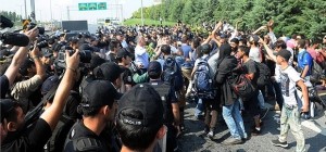 Suriyelilere TEM'de Polis Müdahalesi