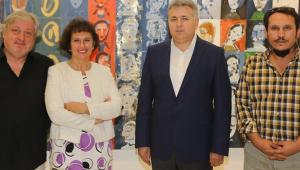 'Sırtında Kaplumbağa Taşıyan Adam'