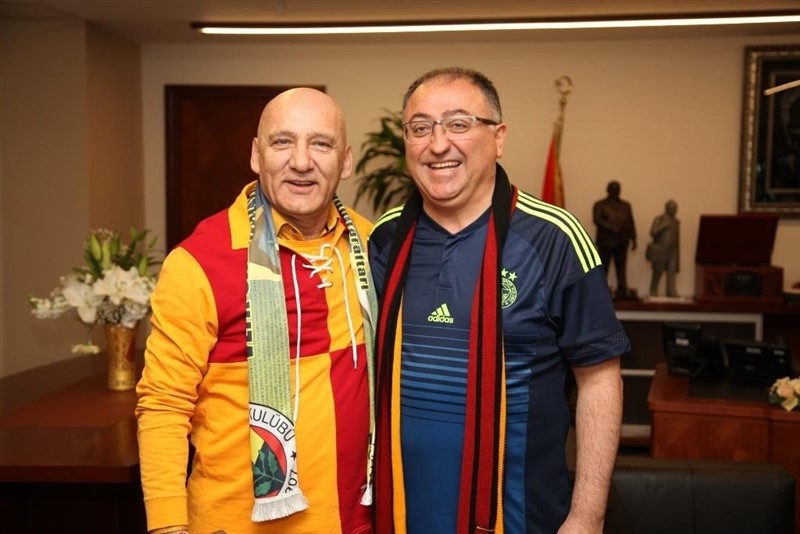 Başkanlardan Dostluk Örneği