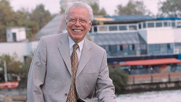 Mahir Kaynak hayatını kaybetti