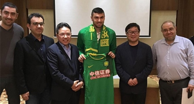 Burak Yılmaz İstanbul'a Döndü!