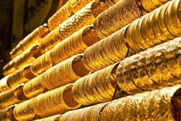 Altın Aldı Başını Gidiyor..