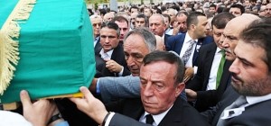 Ali Ağaoğlu'nun acı kaybı...