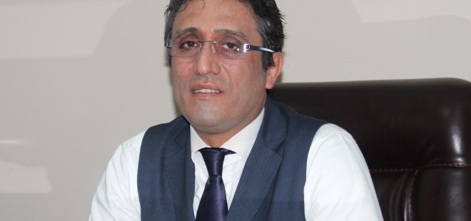 Kafe Sokak Köpeklerine Kapılarını Açtı