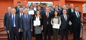 Ataşehir Belediye Başkanı Battal İlgezdi mazbatasını aldı