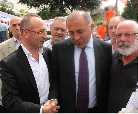 CHP'li Tekin, Başbakanı Amele Pazarına Davet Etti