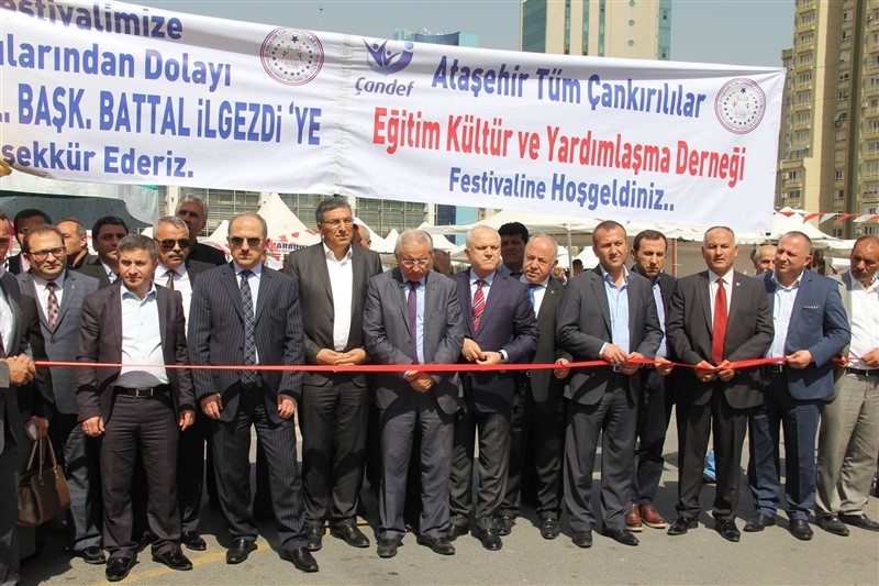 2. Yöresel Tatlar ve El Sanatları Festivali Başladı!