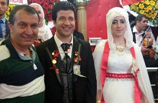 Ünlüleri Buluşturan Düğün..