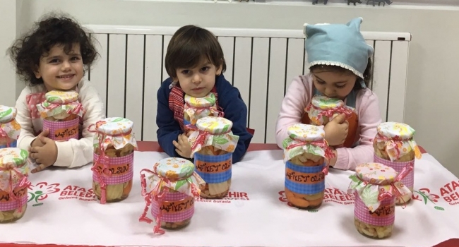 ATAŞEHİRLİ MİNİKLER TURŞU KURDU!