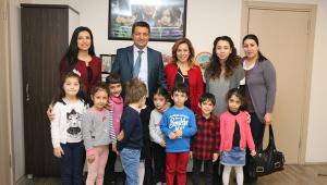 Kreş öğrencilerinden kartal Belediyesi’ne yeni yıl ziyareti