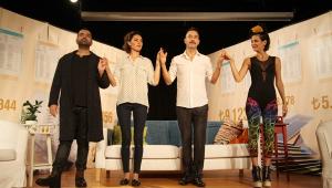 Yetersiz bakiye adlı tiyatro oyununa yoğun ilgi vardı