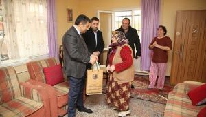 Harabeye dönmüş evde yaşayan aileye Kartal Belediyesi sahip çıktı