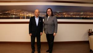 Doç. Dr. Meral Yüksel’den başkan Altınok Öz’ü makamında ziyaret yaptı