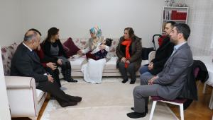 KARTAL BELEDİYESİ’NDEN SÜMEYYE’YE TEKERLEKLİ SANDALYE  !