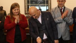 BAŞKANA DOĞUM GÜNÜ SÜRPRİZİ