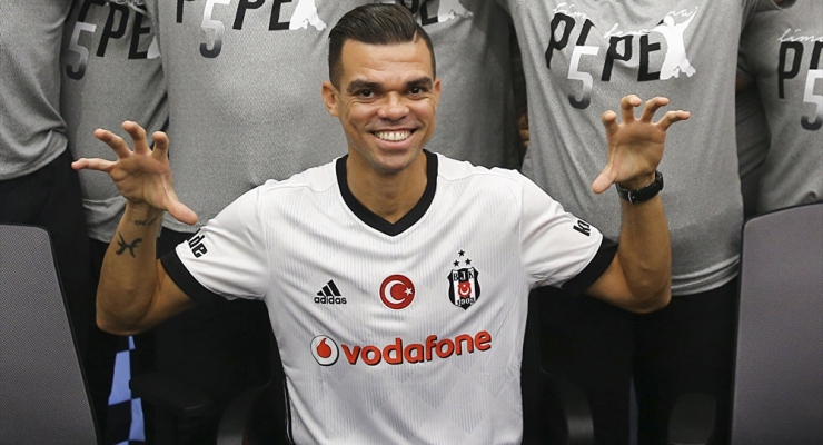 BEŞİKTAŞ'TA AYRILIK VAKTİ !