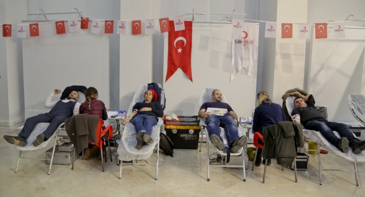 Öykü Arin için kan vermeye koştular
