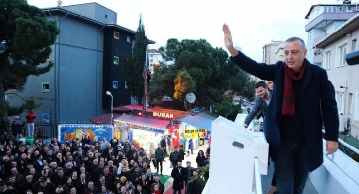 ATAŞEHİR'İN NABZI  İLGEZDİ  DİYE ATIYOR