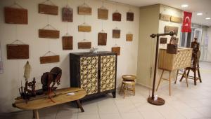 CEVAT EROL’UN 'EL SANATLARI SERGİSİ' KARTAL’DA AÇILDI