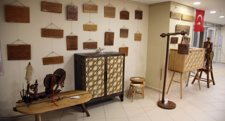 CEVAT EROL’UN 'EL SANATLARI SERGİSİ' KARTAL’DA AÇILDI