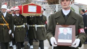 BAŞKAN ALTINOK ÖZ ŞEHİT MAHMUT MÜCAHİT ÜLGEN’İN TÖRENİNE KATILDI