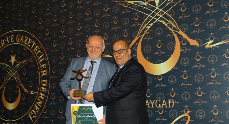 GAZETECİLERDEN KARTAL BELEDİYESİ’NE ÖDÜL