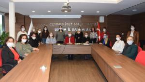 CHP BURSA İL KADIN KOLLARINDA GÖREV DAĞILIMI