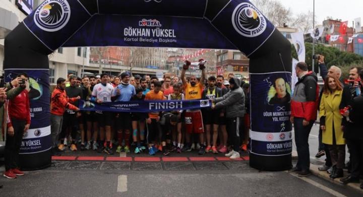 12. Uğur Mumcu’yu Anma Yol Koşusu Kartal’da Yapıldı