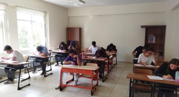 BAĞLAR BELEDİYESİ’NDEN EĞİTİME TAM DESTEK