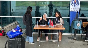 Erzincan Belediyesi kente gelen üniversite öğrencilerini yalnız bırakmıyor