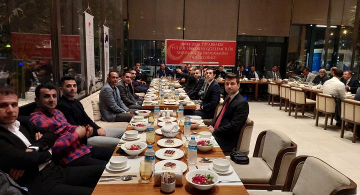 DİYARBAKIRLI FUTBOL HAKEMLERİ VE GÖZLEMCİLERİ SEZONU AÇTI