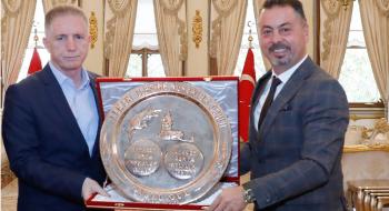 Dünya Markalar Derneği Başkanı, İstanbul Valisi Davut Gül'ü Ziyaret Etti ve İşbirliği Vurgusu Yaptı