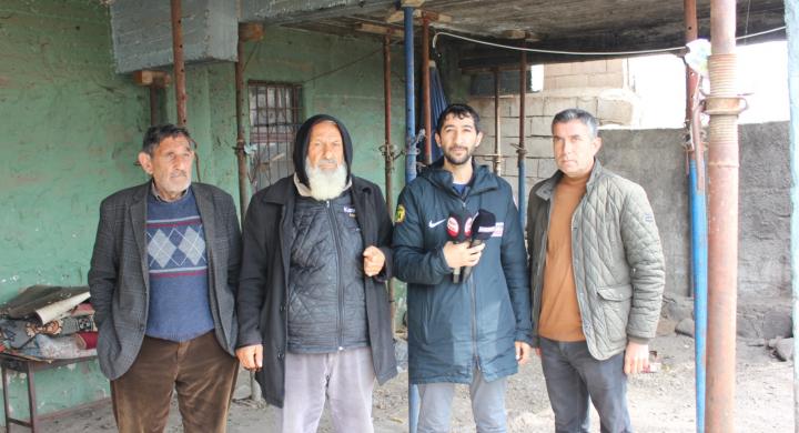 Yol Boyu Pirinçlik Mahallesi Hizmet Bekliyor